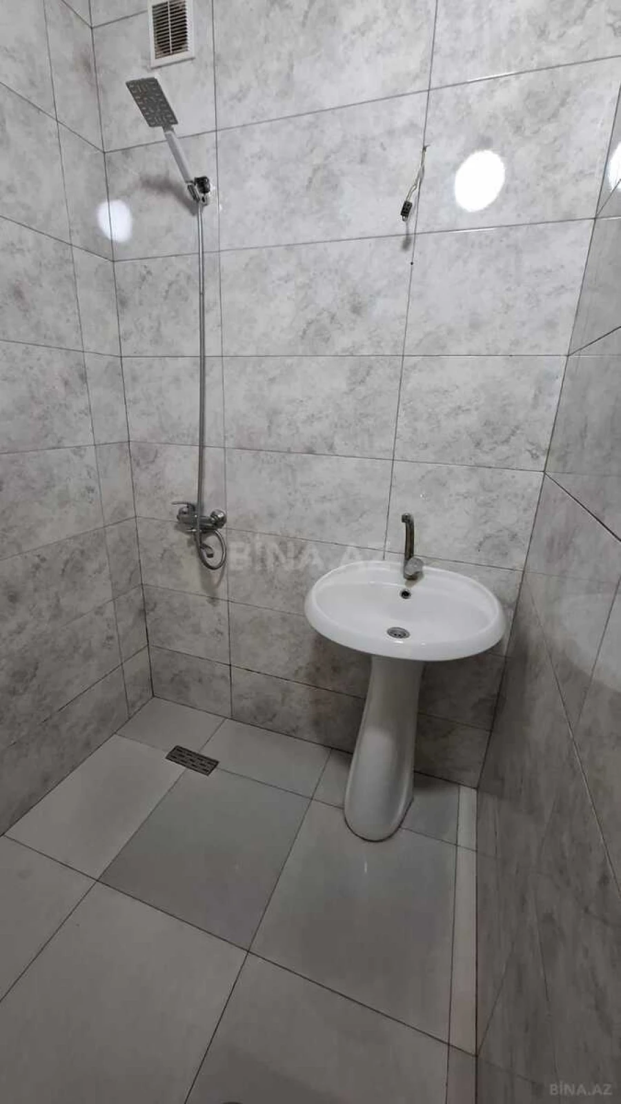Kirayə verilir 3 otaqlı mənzil 80 m²