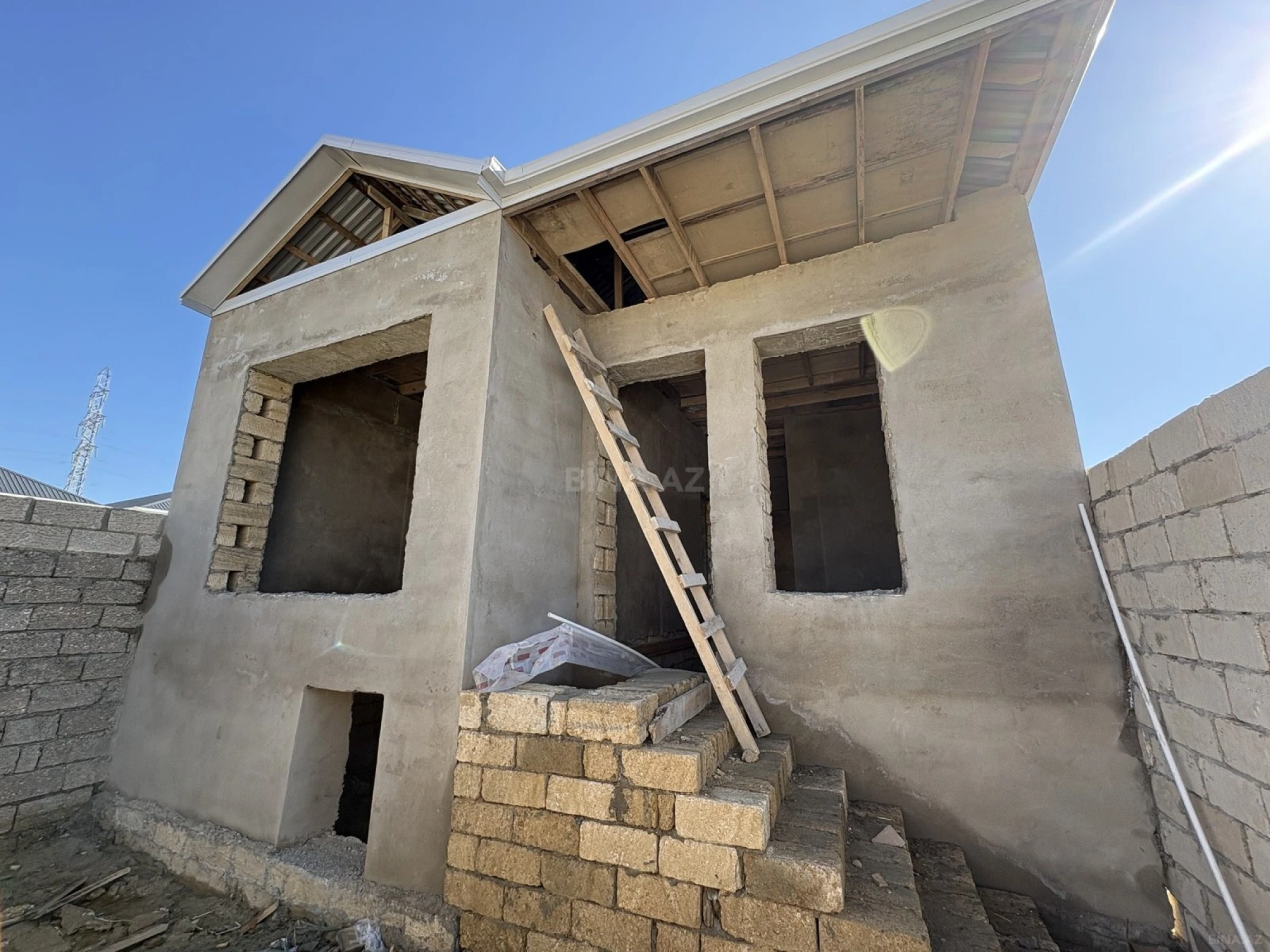 Satılır 3 otaqlı həyət evi 65 m²