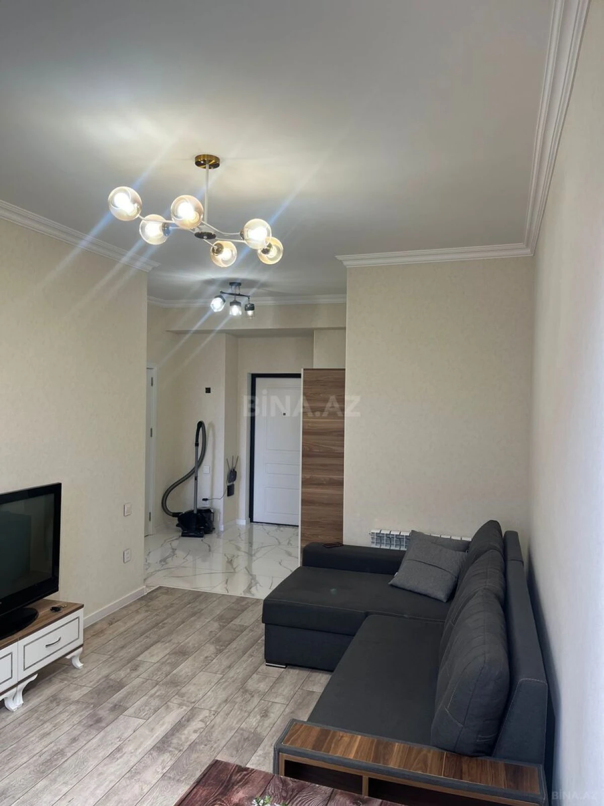 Kirayə verilir 2 otaqlı mənzil 60 m²