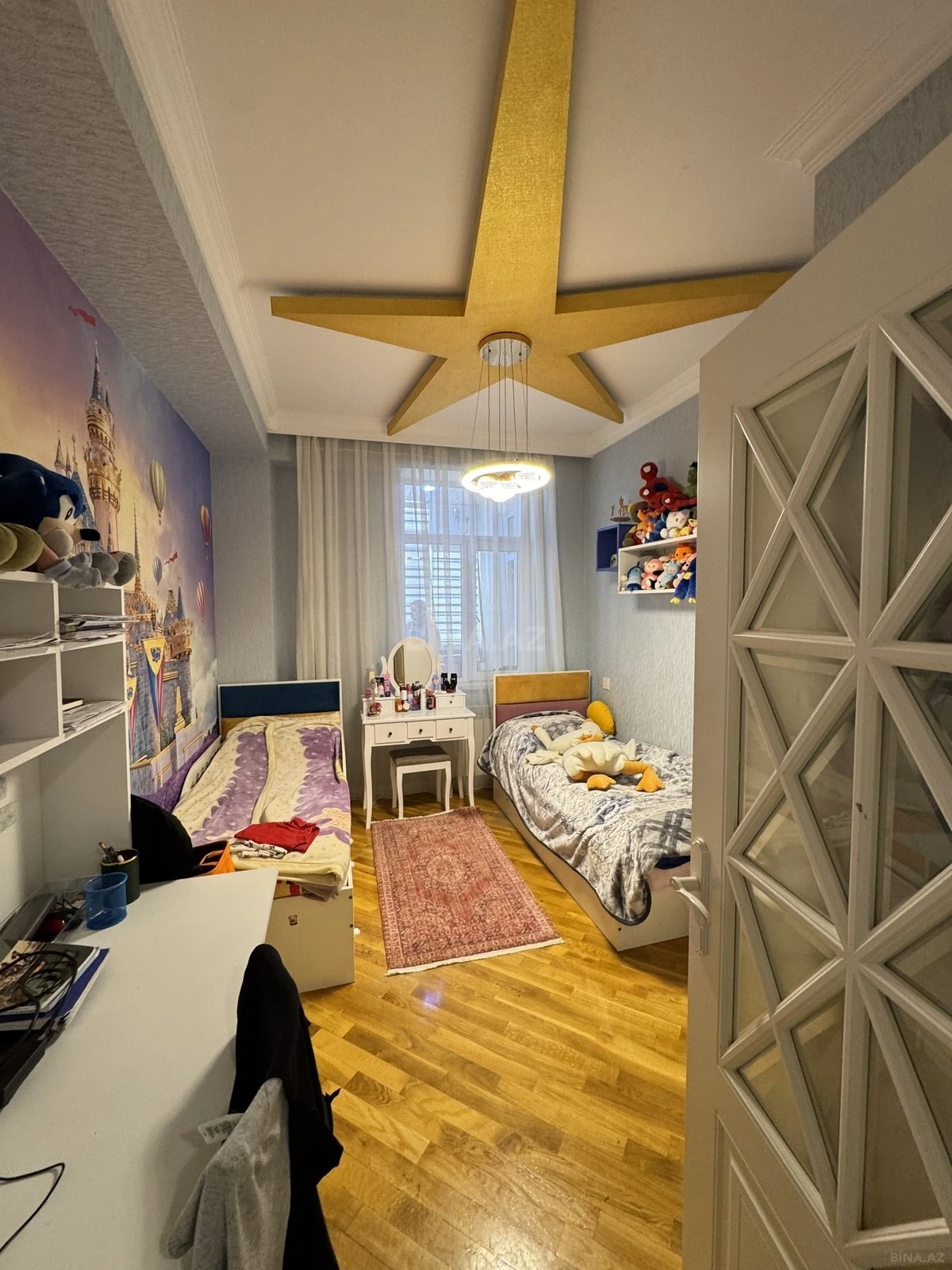 Satılır 3 otaqlı mənzil 92 m²