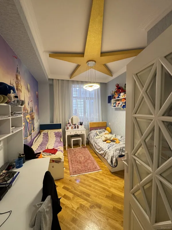 Satılır 3 otaqlı mənzil 92 m²