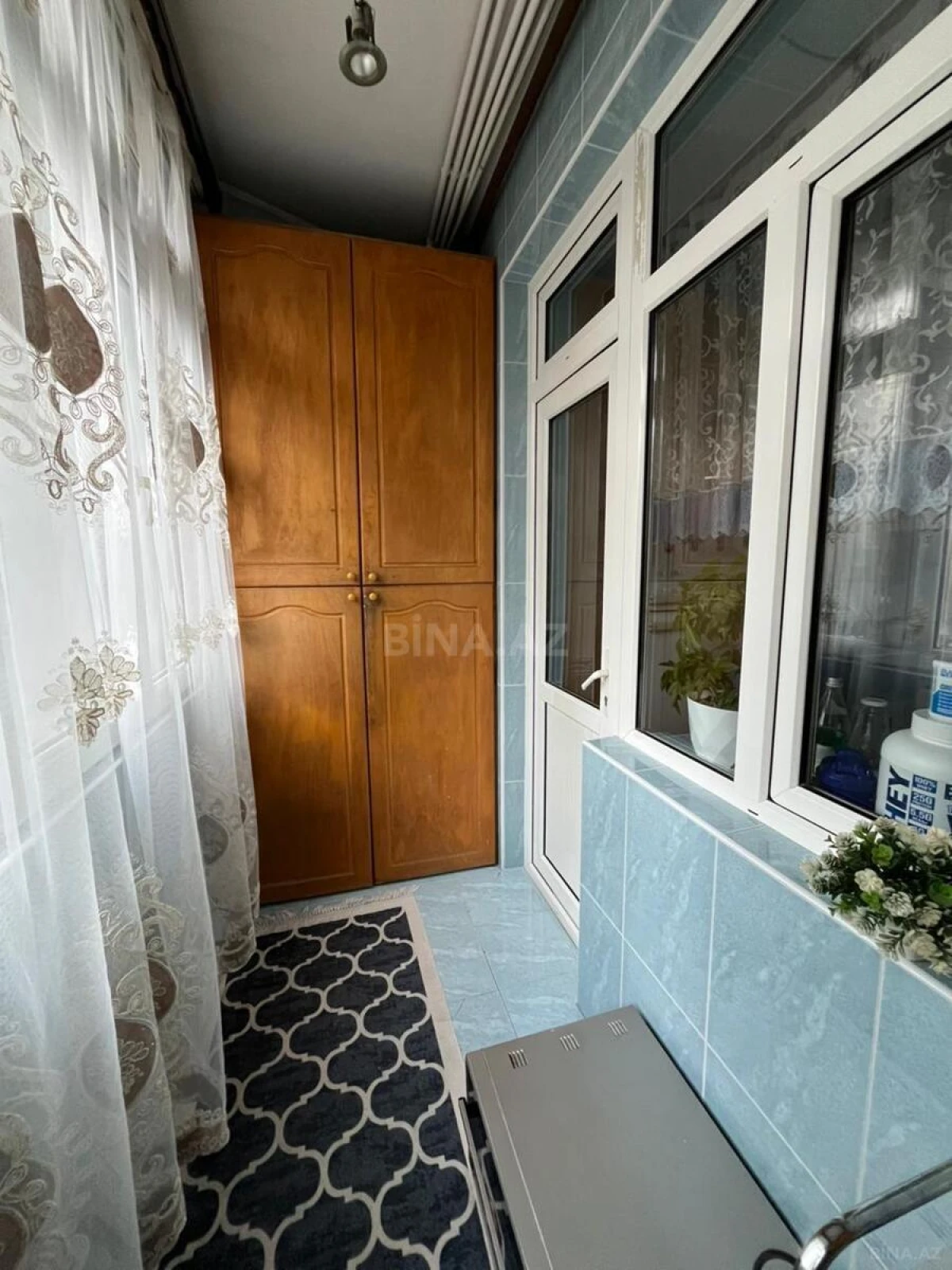 Satılır 4 otaqlı mənzil 142 m²