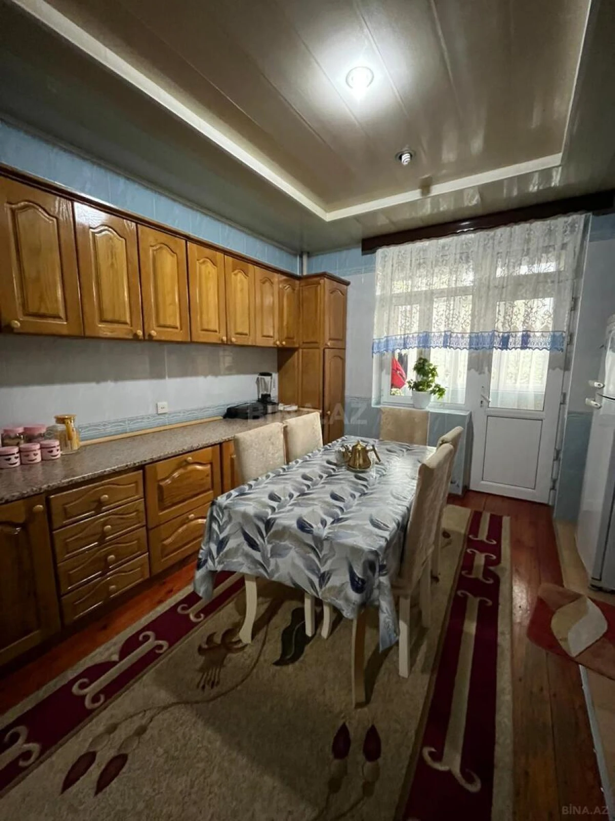 Satılır 4 otaqlı mənzil 142 m²
