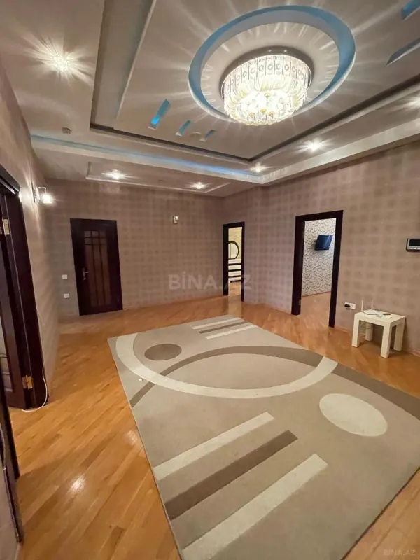 Kirayə verilir 3 otaqlı mənzil 150 m²