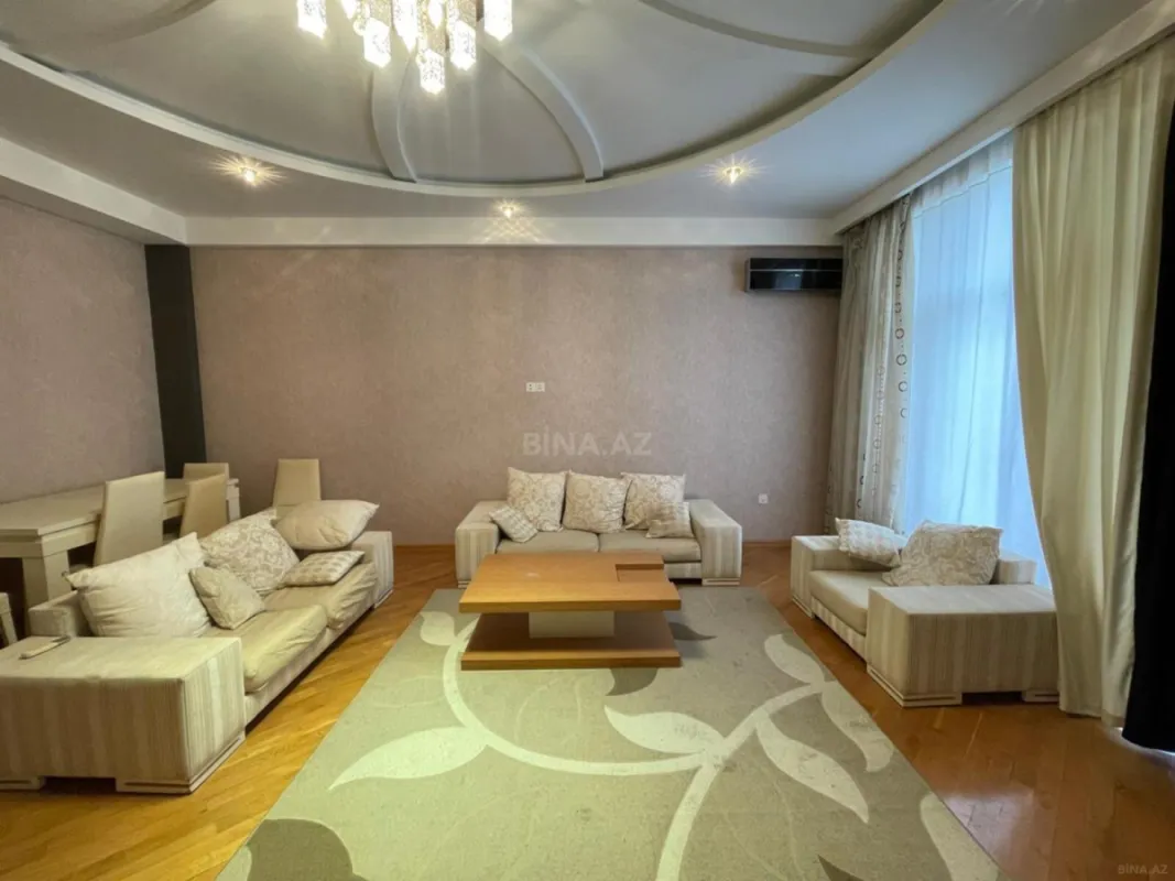 Kirayə verilir 3 otaqlı mənzil 150 m²