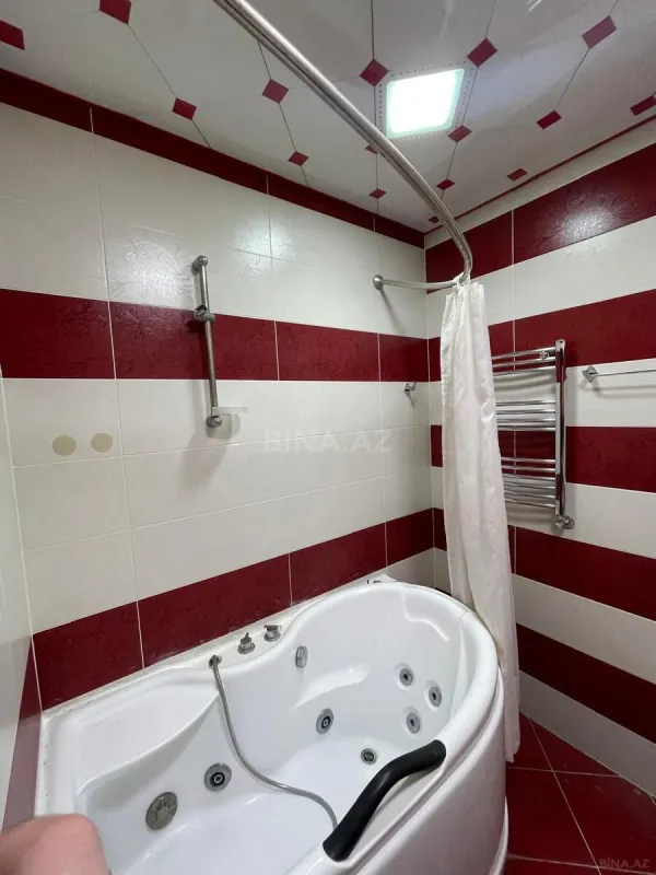 Kirayə verilir 3 otaqlı mənzil 150 m²