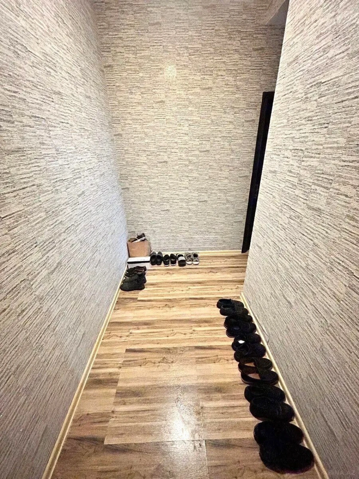 Satılır 2 otaqlı mənzil 62 m²