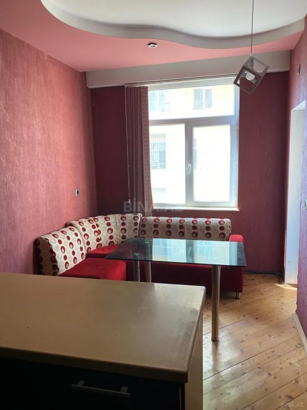 Kirayə verilir 3 otaqlı mənzil 120 m²