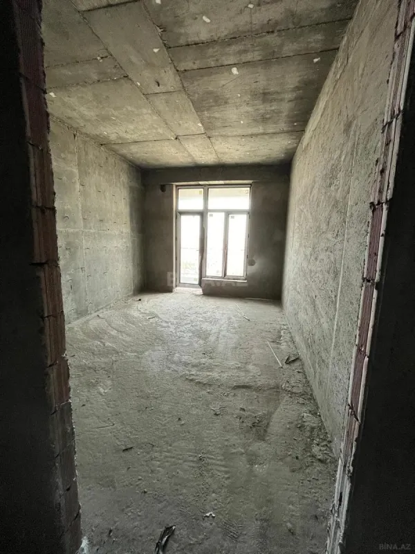 Satılır 3 otaqlı mənzil 143.7 m²