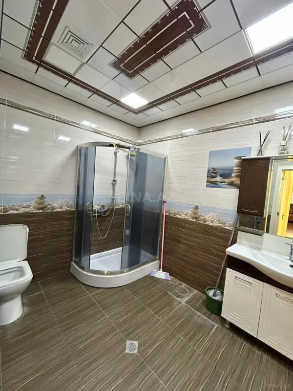 Satılır 3 otaqlı mənzil 173 m²