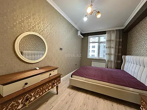 Satılır 3 otaqlı mənzil 173 m²