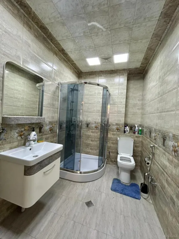 Satılır 3 otaqlı mənzil 173 m²