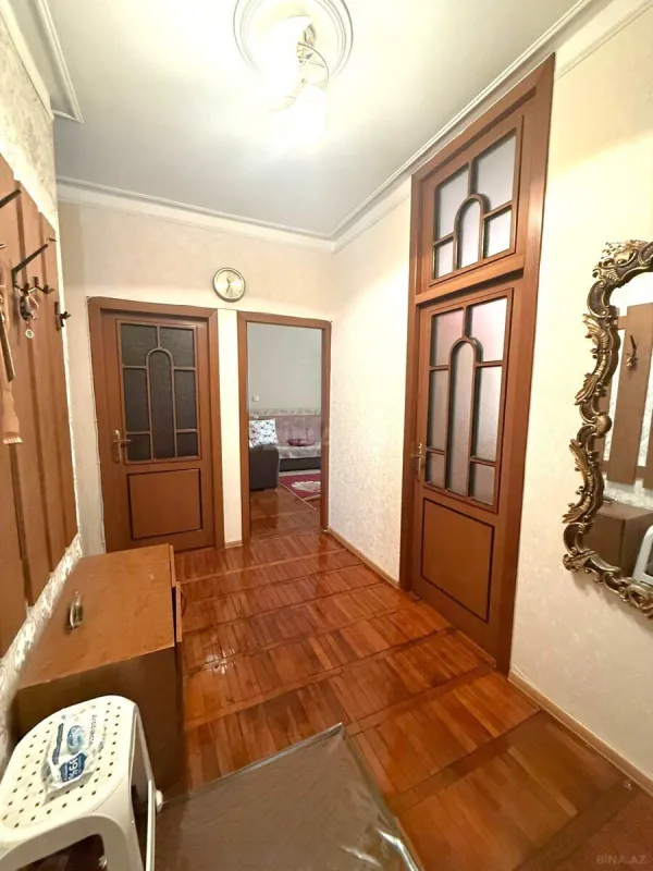 Satılır 4 otaqlı mənzil 120 m²