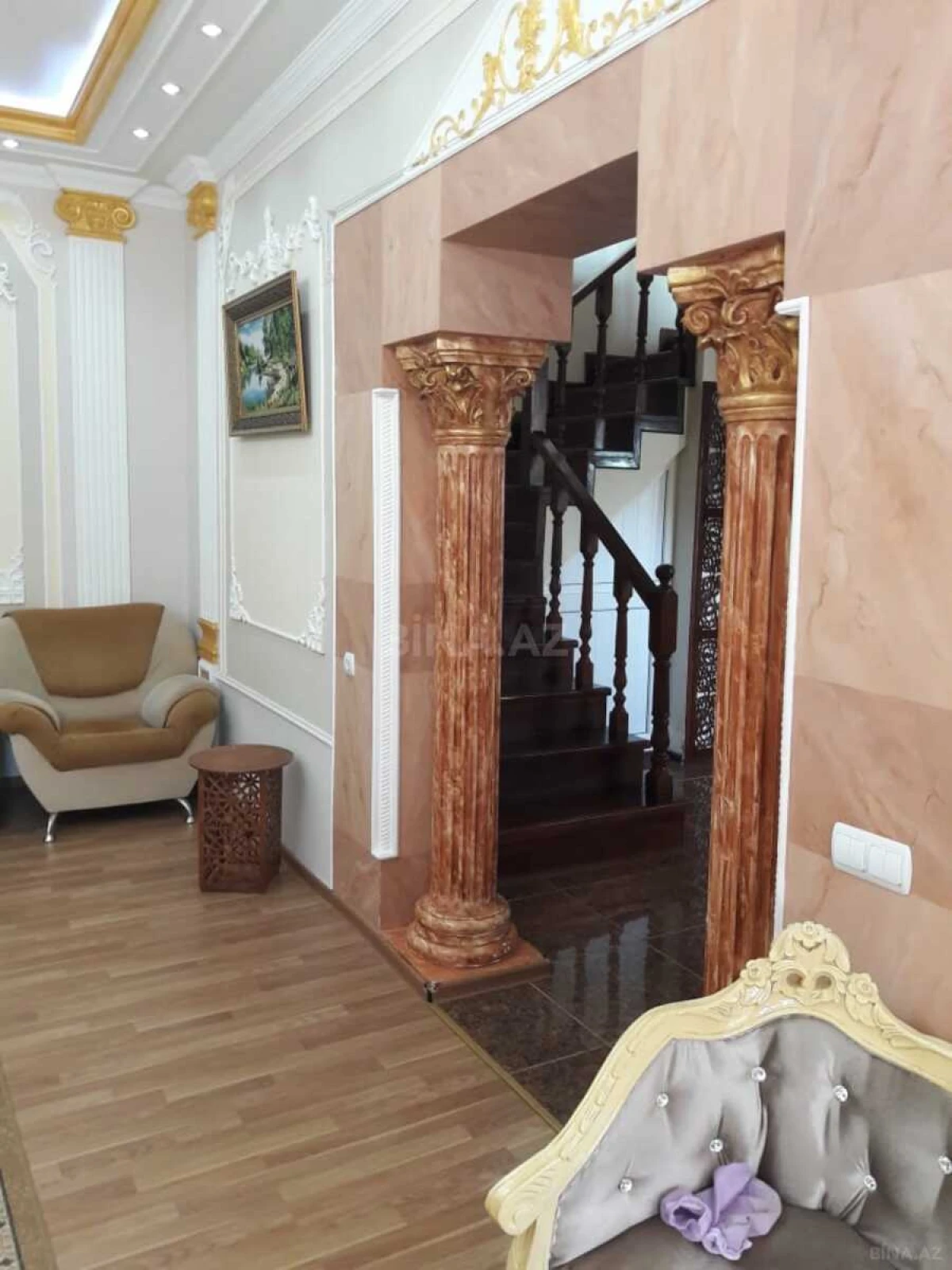 Satılır 5 otaqlı həyət evi 200 m²