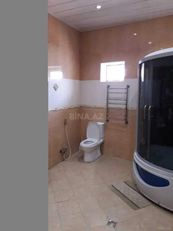 Satılır 5 otaqlı həyət evi 200 m²