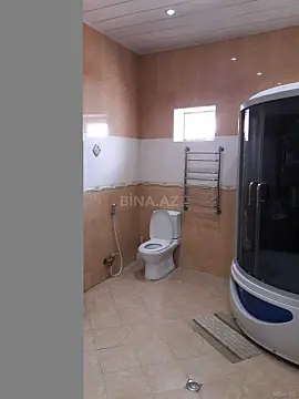 Satılır 5 otaqlı həyət evi 200 m²