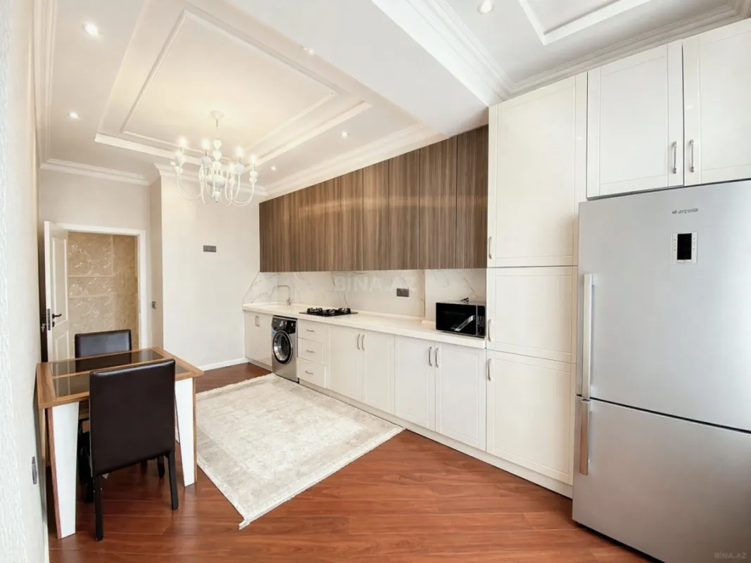 Satılır 3 otaqlı mənzil 120 m²