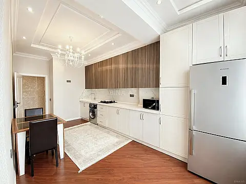 Satılır 3 otaqlı mənzil 120 m²