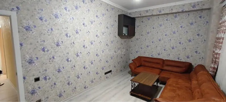 Kirayə verilir 2 otaqlı mənzil 63 m²