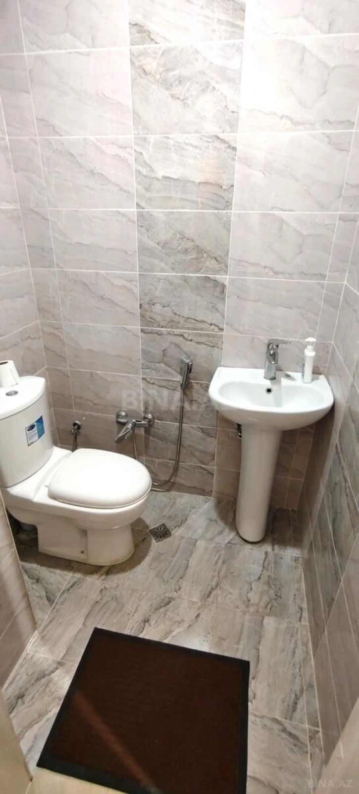 Kirayə verilir 2 otaqlı mənzil 63 m²