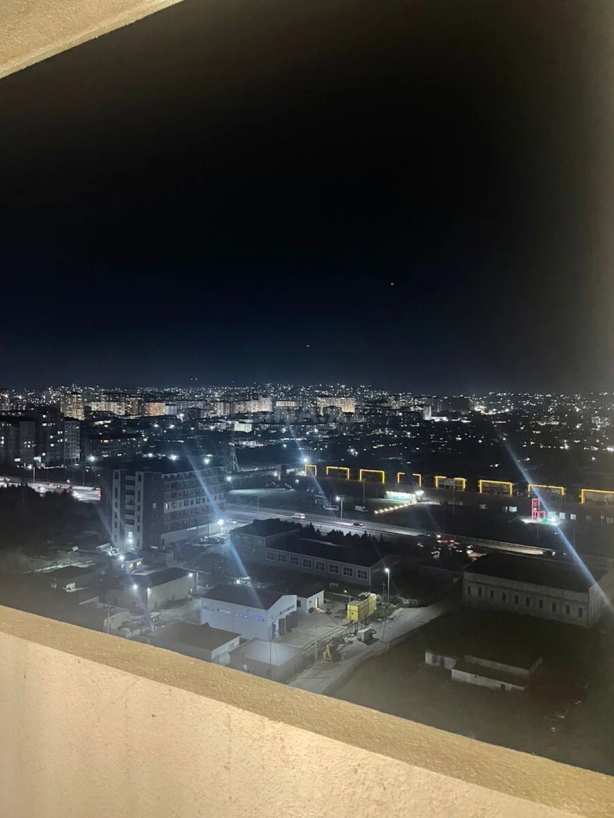 Satılır 2 otaqlı mənzil 56 m²