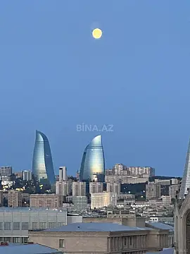 Satılır 4 otaqlı mənzil 210 m² — Bakı 4 otaq 210.00 m²