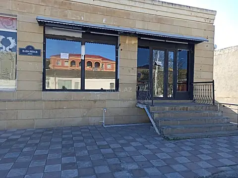 Kirayə verilir obyekt 50 m² — Bakı, Səbail 50.00 m²
