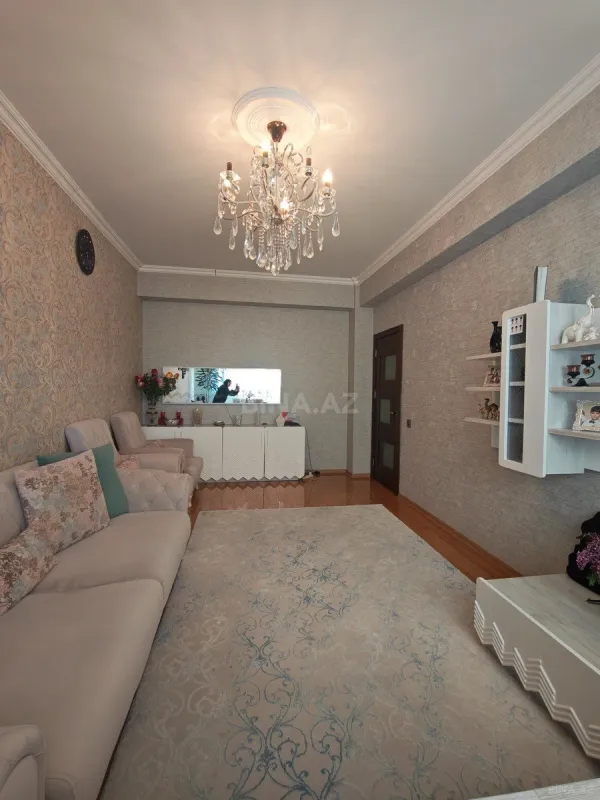 Satılır 2 otaqlı mənzil 64 m²