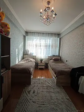 Satılır 2 otaqlı mənzil 64 m²