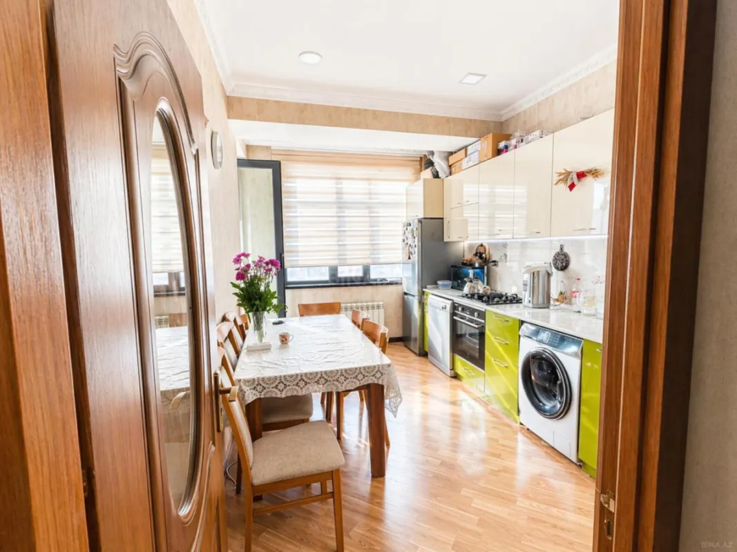 Satılır 2 otaqlı mənzil 65 m²