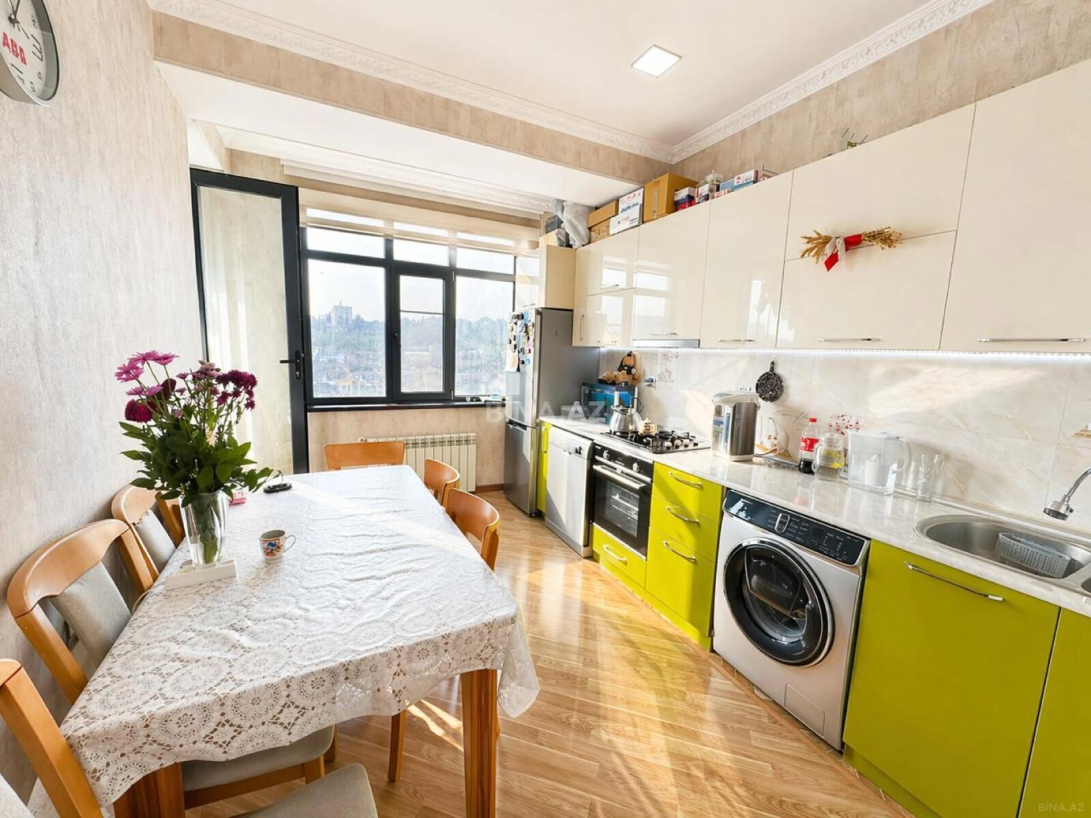 Satılır 2 otaqlı mənzil 65 m²