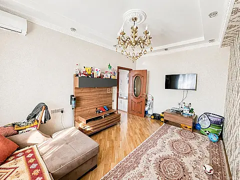 Satılır 2 otaqlı mənzil 65 m²