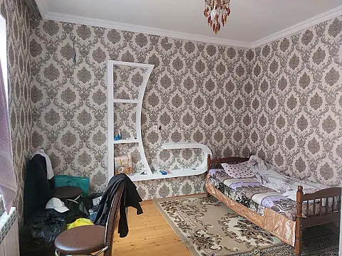 Satılır 2 otaqlı həyət evi 100 m²