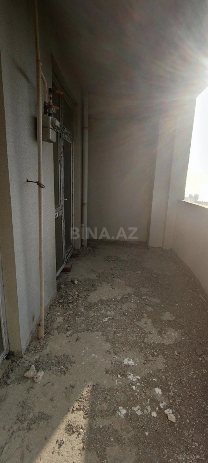 Satılır 4 otaqlı mənzil 200 m²