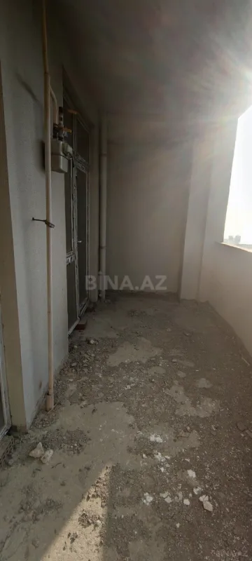 Satılır 4 otaqlı mənzil 200 m²