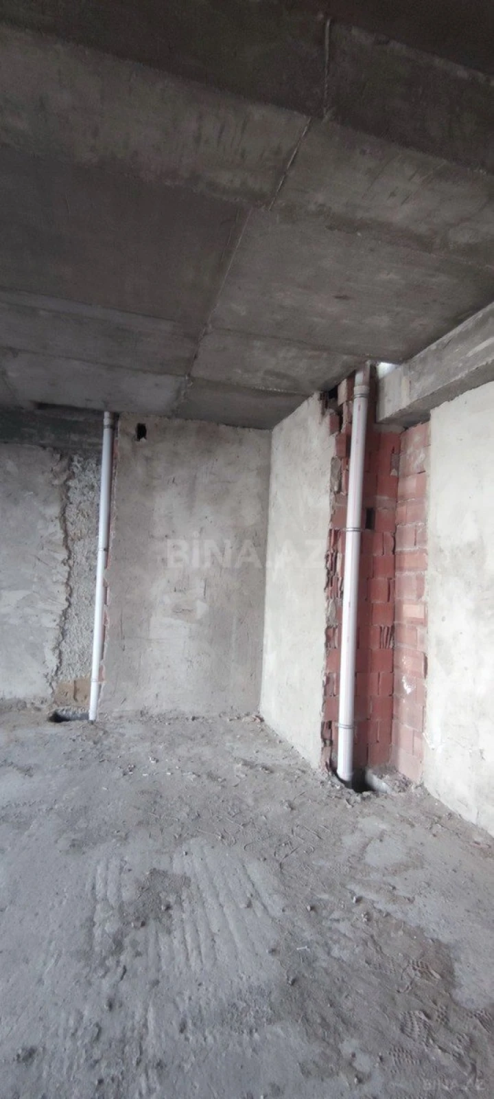 Satılır 4 otaqlı mənzil 200 m²