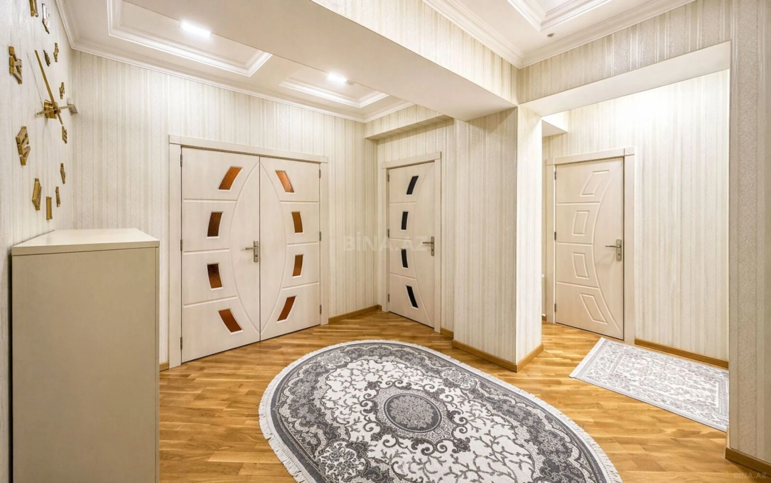 Satılır 3 otaqlı mənzil 110 m²