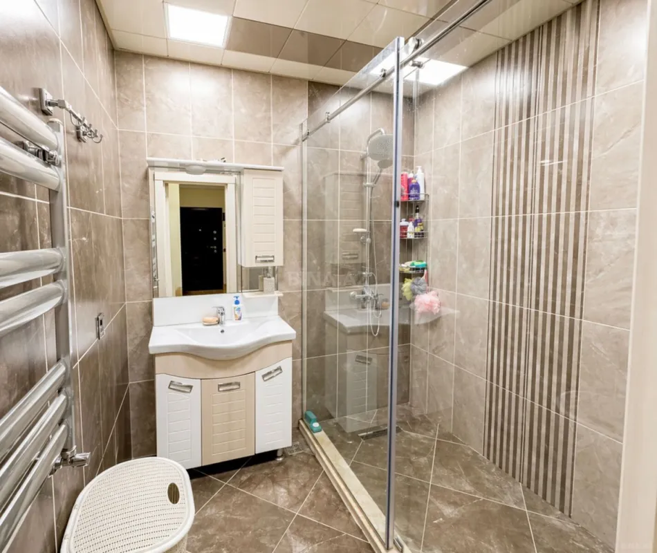 Satılır 3 otaqlı mənzil 110 m²