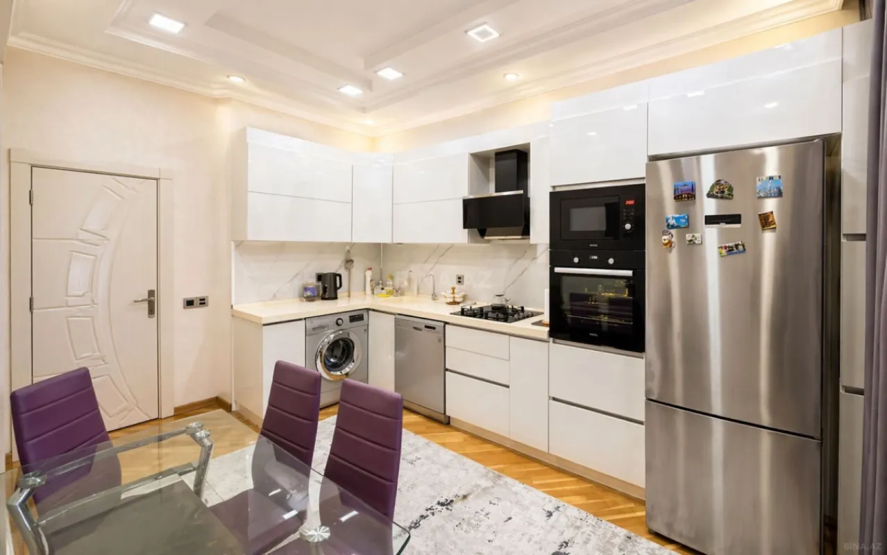 Satılır 3 otaqlı mənzil 110 m²