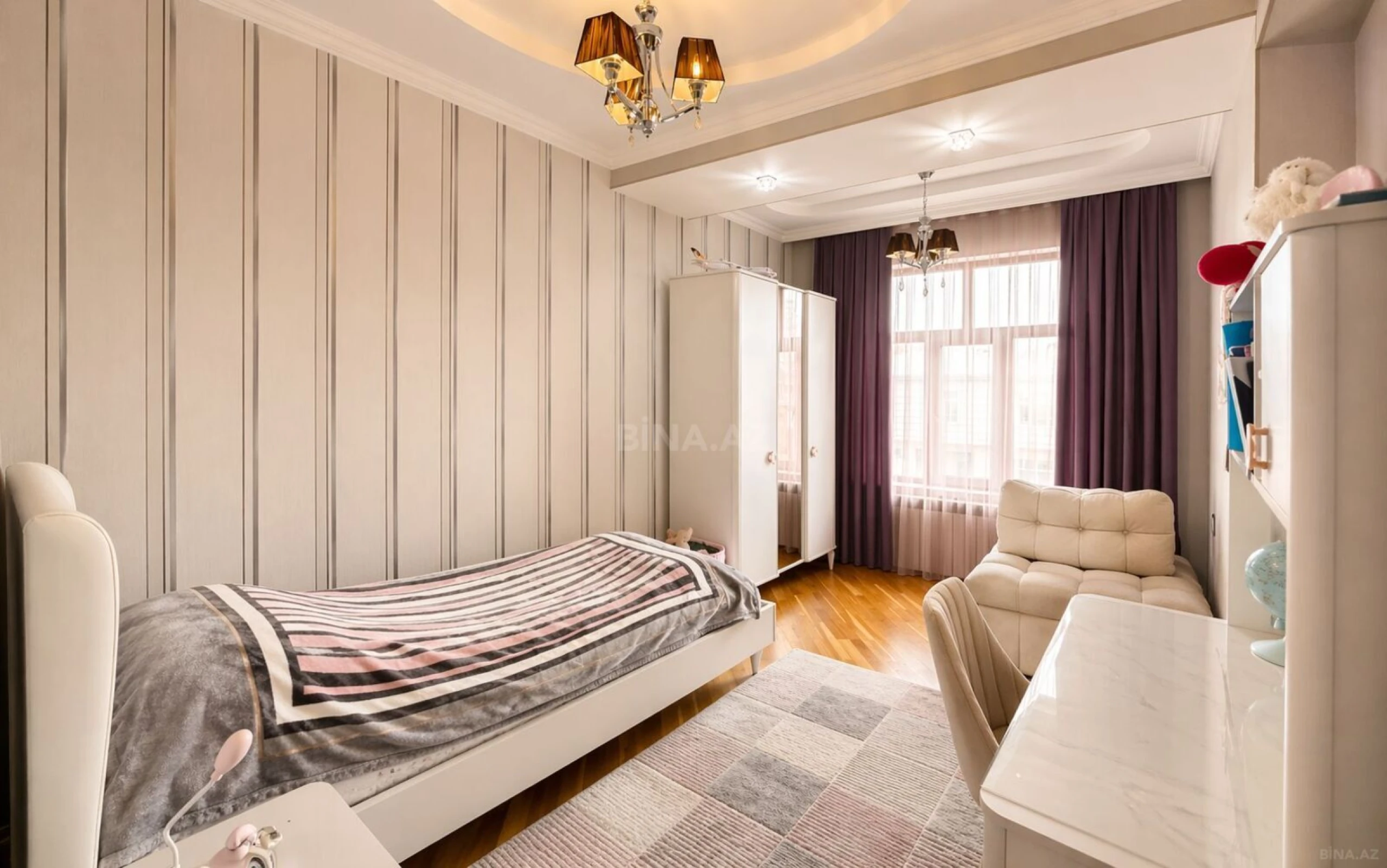 Satılır 3 otaqlı mənzil 110 m²