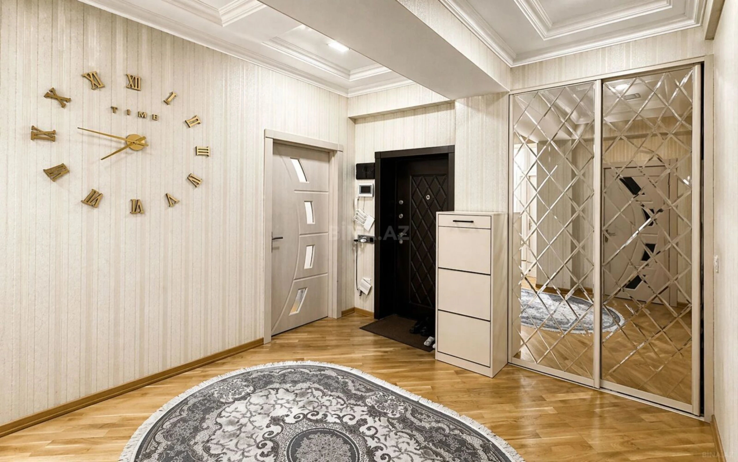 Satılır 3 otaqlı mənzil 110 m²