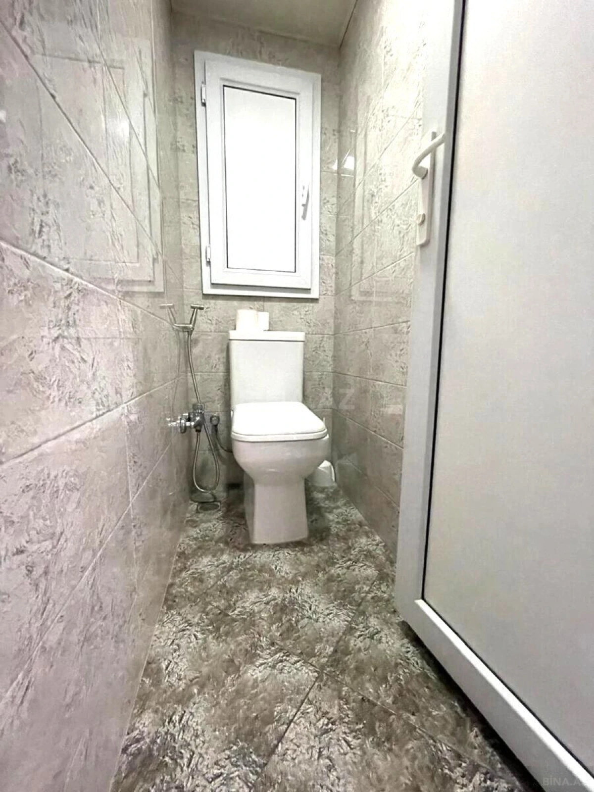 Satılır 2 otaqlı mənzil 70 m²