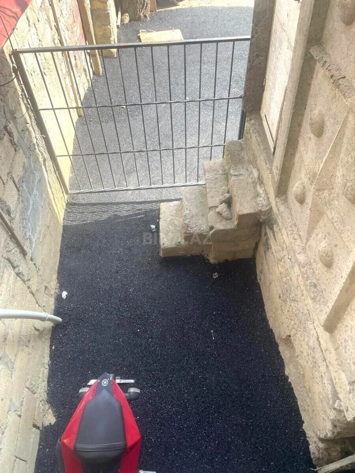 Satılır 2 otaqlı mənzil 70 m²