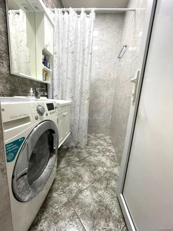 Satılır 2 otaqlı mənzil 70 m²