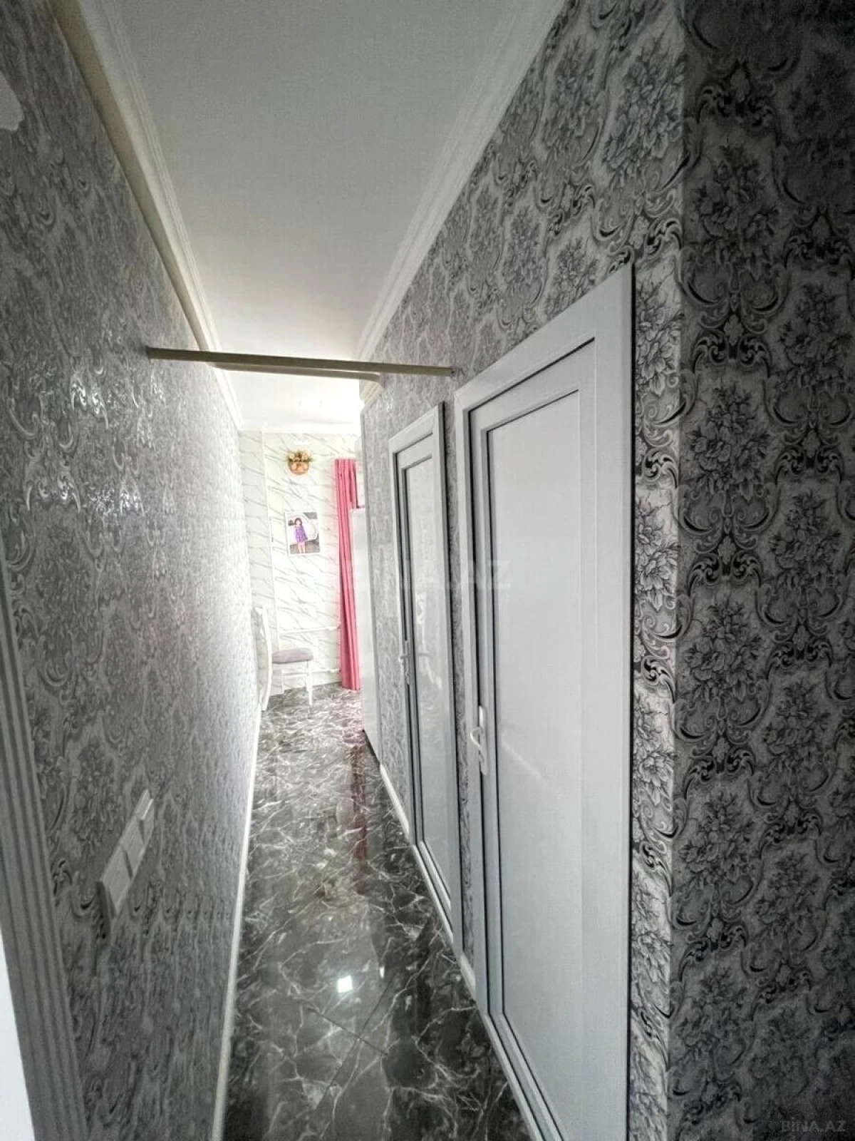 Satılır 2 otaqlı mənzil 70 m²