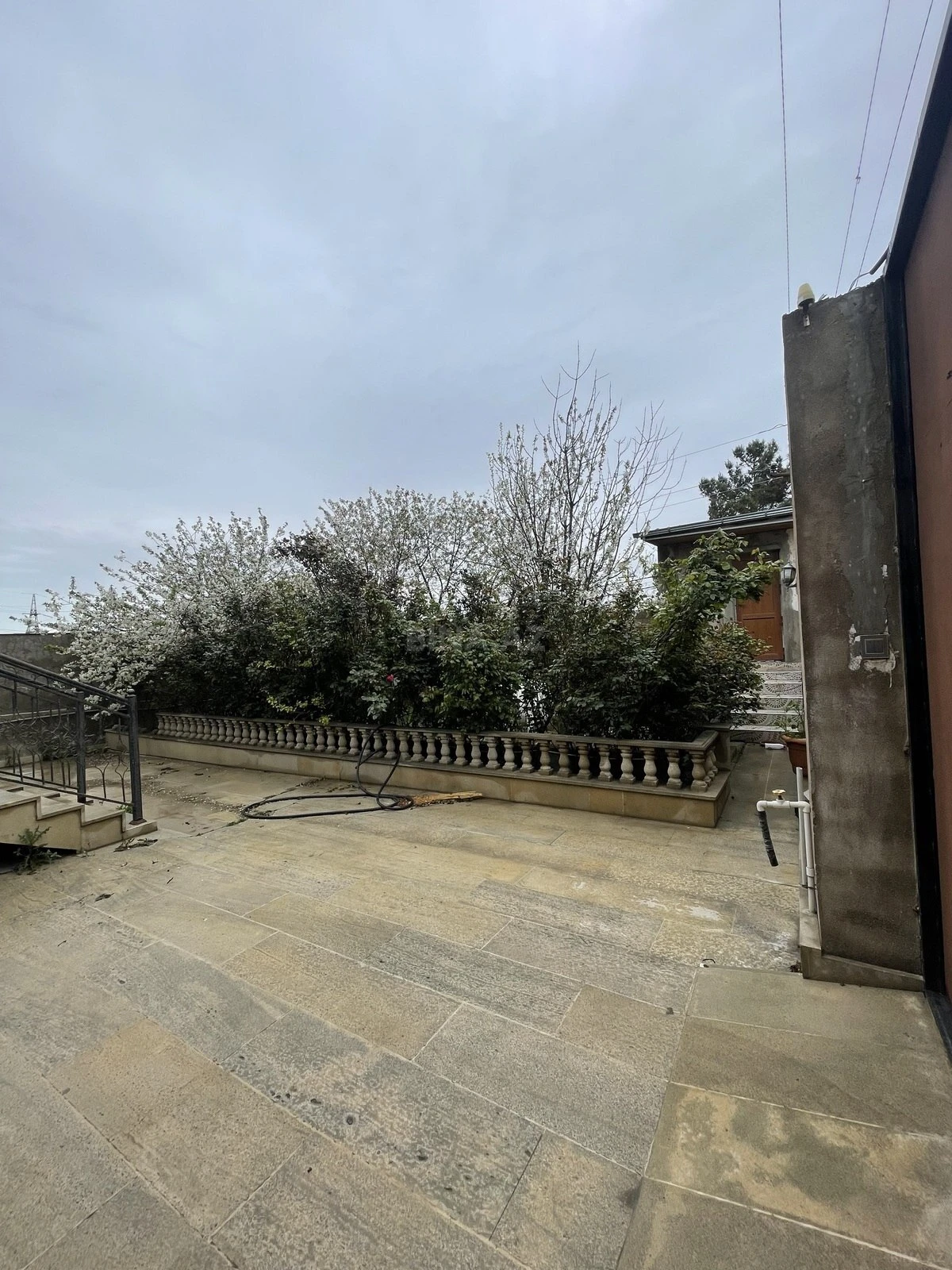 Satılır 4 otaqlı həyət evi 130 m²