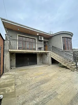 Satılır 4 otaqlı həyət evi 130 m²