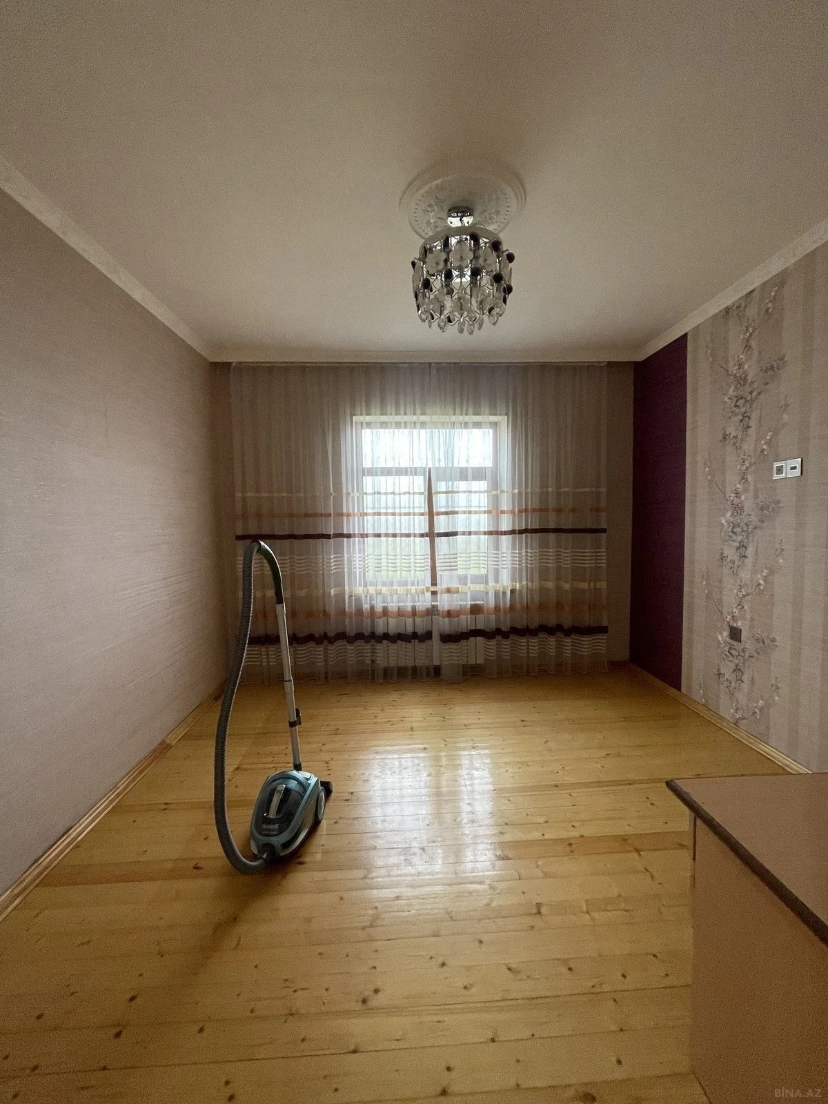 Satılır 4 otaqlı həyət evi 130 m²