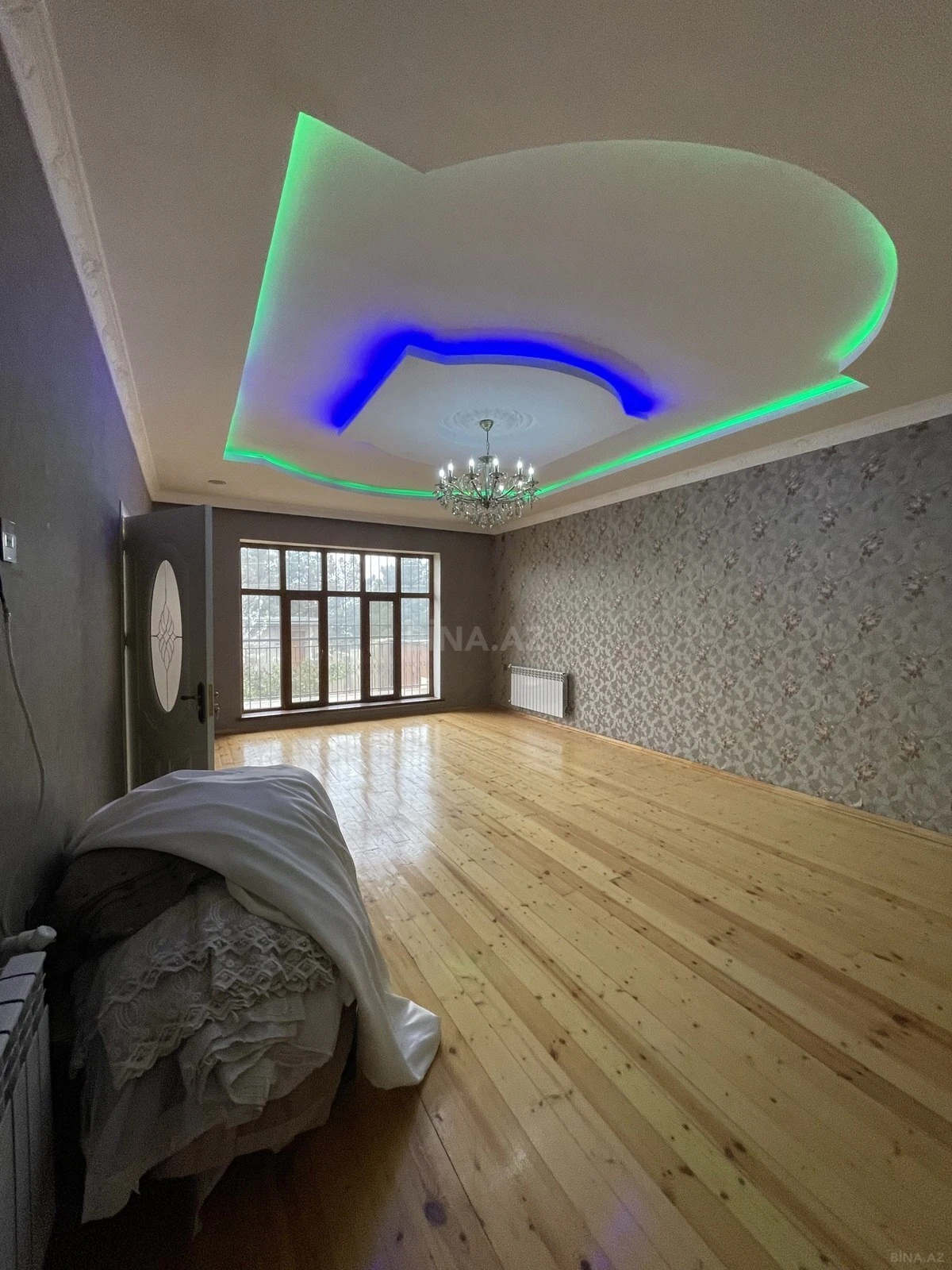 Satılır 4 otaqlı həyət evi 130 m²