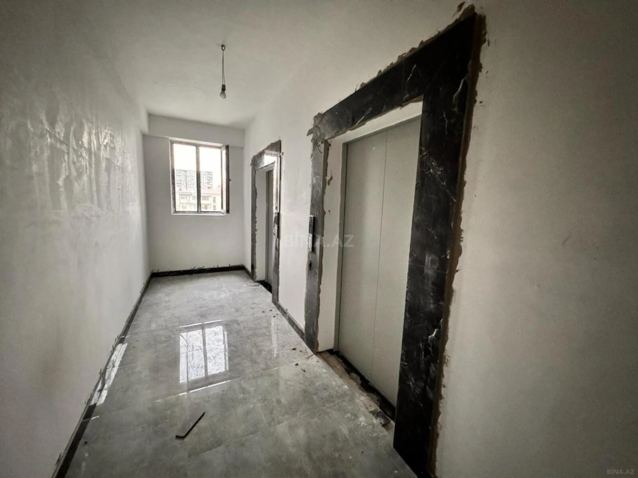 Satılır 2 otaqlı mənzil 86 m²